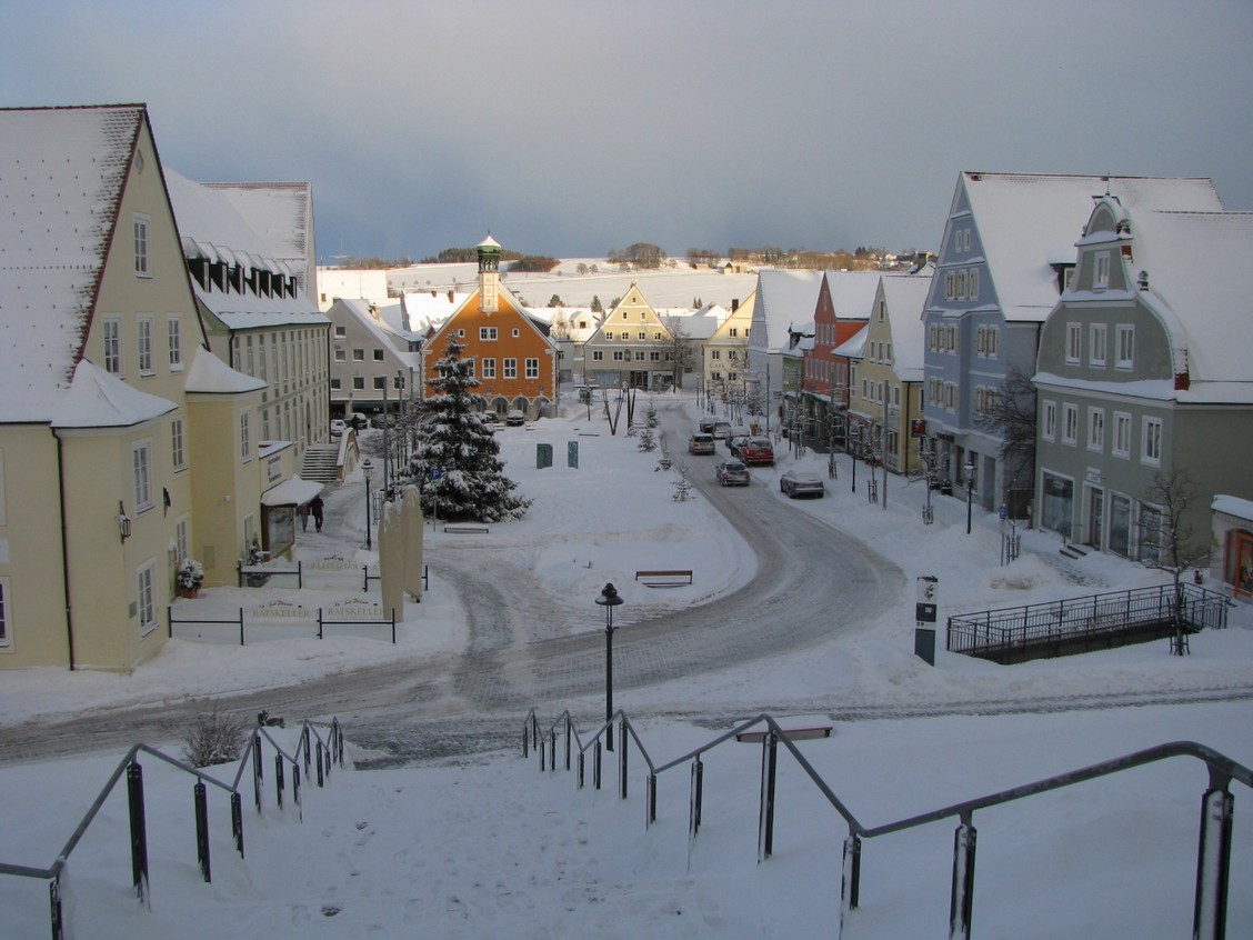 Der Ottobeurer Marktplatz im Winter